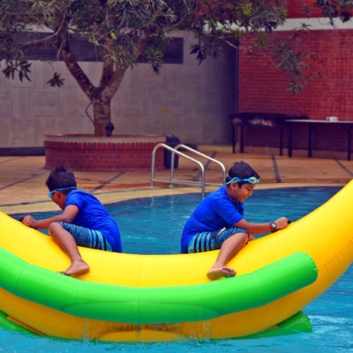 kids-slide-&-pool